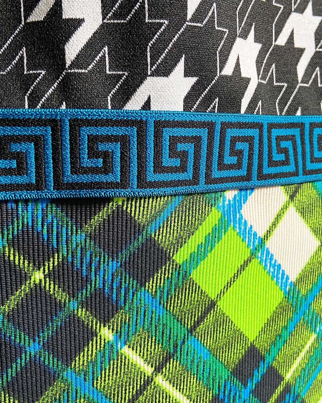unieke, handgemaakte en kleurrijke totebag van PIEKS creations met pied de poule en moderne schotse ruit - detail stoffen
