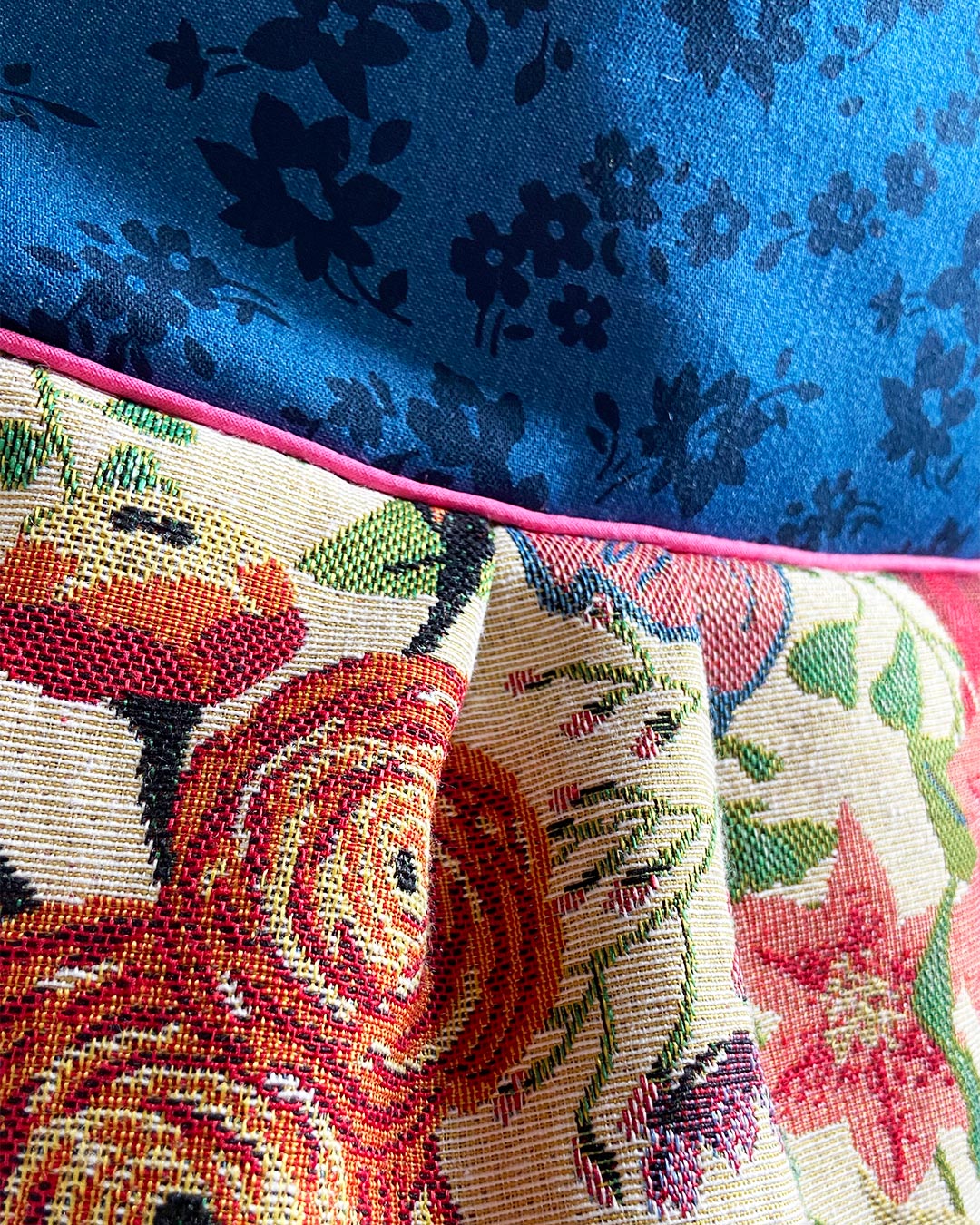 unieke, handgemaakte en stijlvolle crossbody bag van PIEKS creations met bloemenpatroon - stoffen