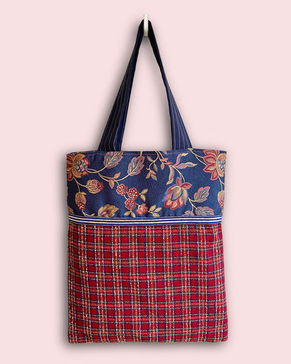unieke, handgemaakte en kleurrijke totebag van PIEKS creations in klassieke patronen en kleuren - voorkant