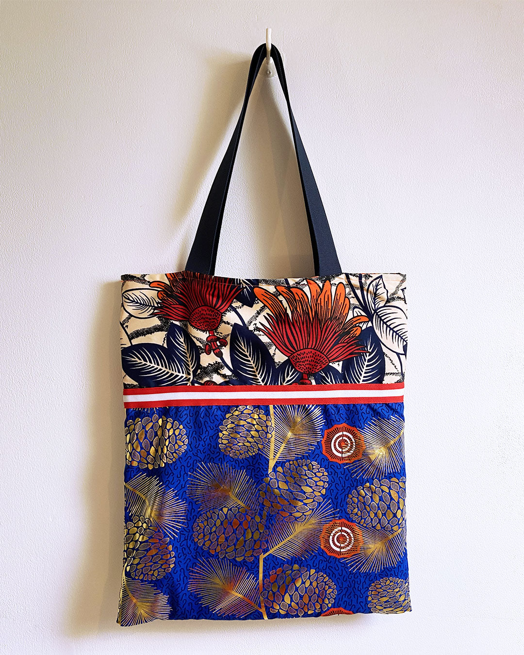 Tote bag